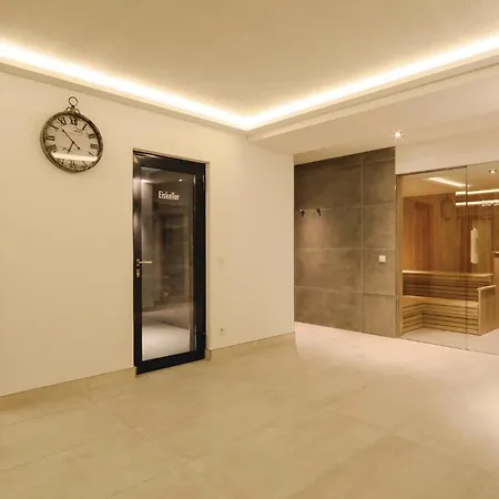 Sunny Апартаменты *